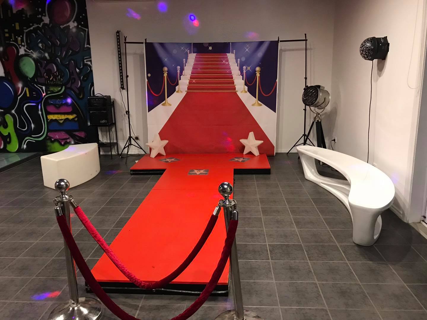 hollywood stage Runway ilookmystyle